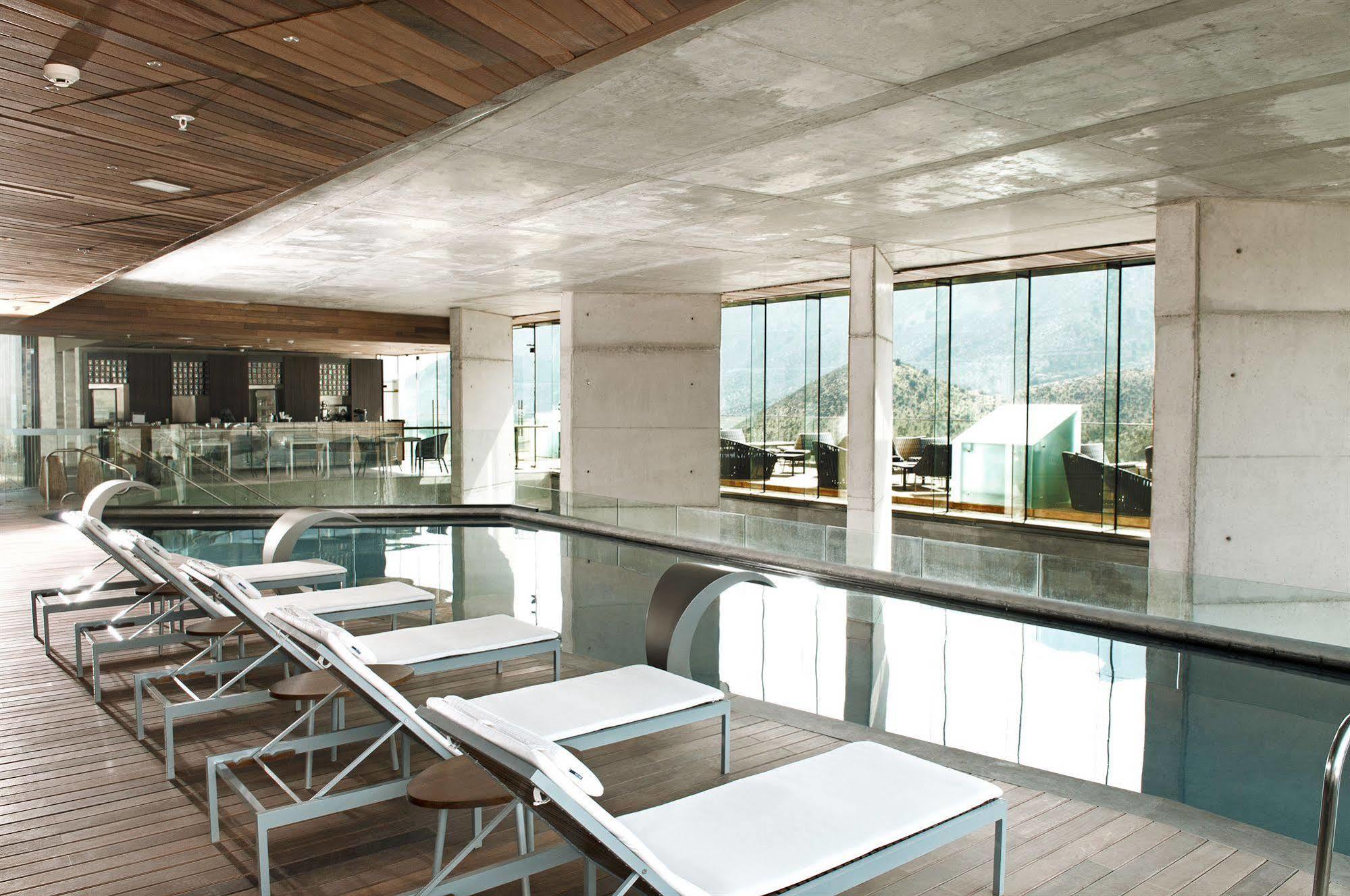 Enjoy Santiago Hotel